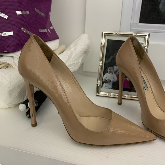 Prada heels - Picture 2 of 6
